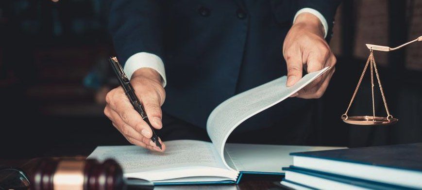 ¿Qué es la responsabilidad legal de profesionales o abogados?
